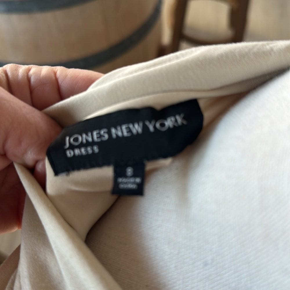 Trench-inspired design dress by Jones New York size 8 - Picture 4 of 4